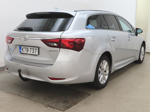 Toyota Avensis 2018 1,8 Valvematic Active Edition Touring Sports