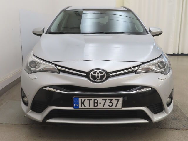 Toyota Avensis 2018 1,8 Valvematic Active Edition Touring Sports