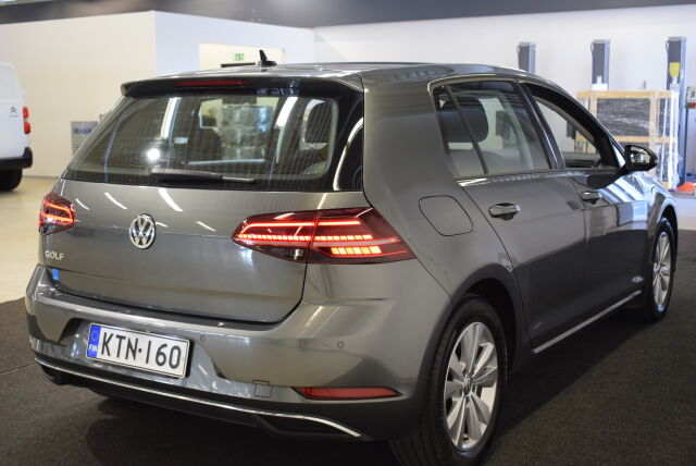 VOLKSWAGEN Golf 2018 Comfortline 1,0 TSI 85 kW (115 hv) DSG-automaatti* Superhieno* 1.omistaja*Kaukowebasto*