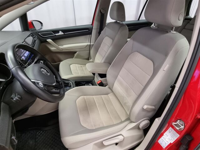 Volkswagen Golf Sportsvan 2020 Highline 2,0 TDI 150 hv DSG-automaatti / Webasto / Koukku / Keyless / Navi / P-kamera