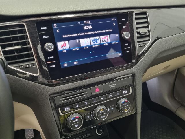 Volkswagen Golf Sportsvan 2020 Highline 2,0 TDI 150 hv DSG-automaatti / Webasto / Koukku / Keyless / Navi / P-kamera