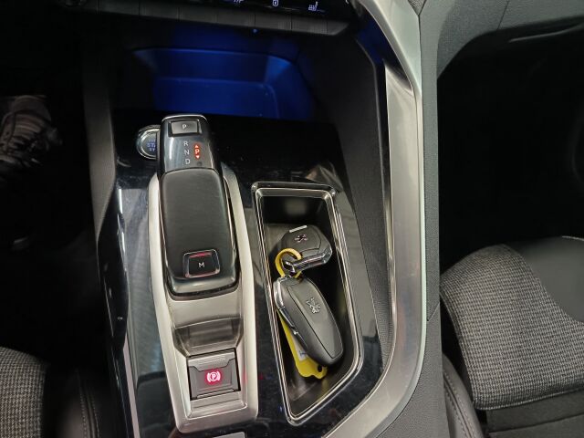 PEUGEOT 3008 2020 Allure BlueHDi 130 EAT8-automaatti