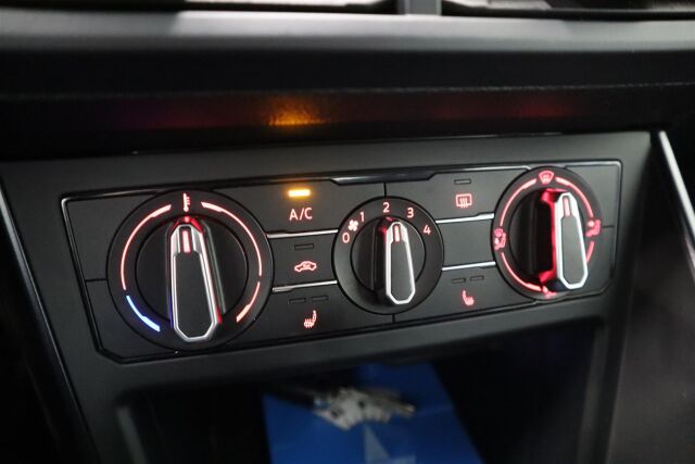 VOLKSWAGEN Polo 2021 1,0 59 kW