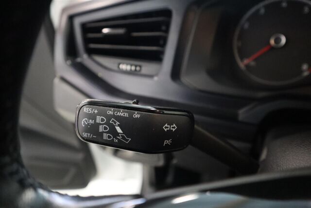 VOLKSWAGEN Polo 2021 1,0 59 kW