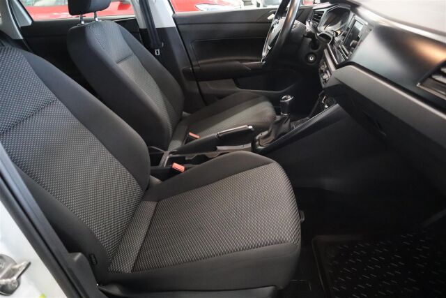 VOLKSWAGEN Polo 2021 1,0 59 kW