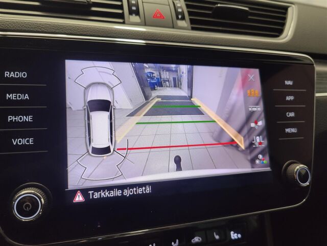 SKODA Superb 2021 Combi 1,4 TSI PHEV Style iV DSG Autom. Webasto,koukku,Canton,Navi,kamera