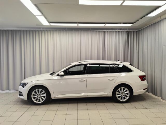 SKODA Superb 2021 Combi 1,4 TSI PHEV Style iV DSG Autom. Webasto,koukku,Canton,Navi,kamera