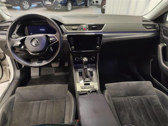 SKODA Superb 2021 Combi 1,4 TSI PHEV Style iV DSG Autom. Webasto,koukku,Canton,Navi,kamera