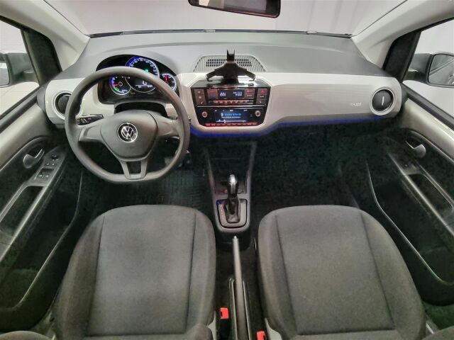 VOLKSWAGEN up! 2021 e-up! Style 61 kW automaatti, akku 36,8 kWh / P-Kamera / Vakionopeudensäädin / Tutka