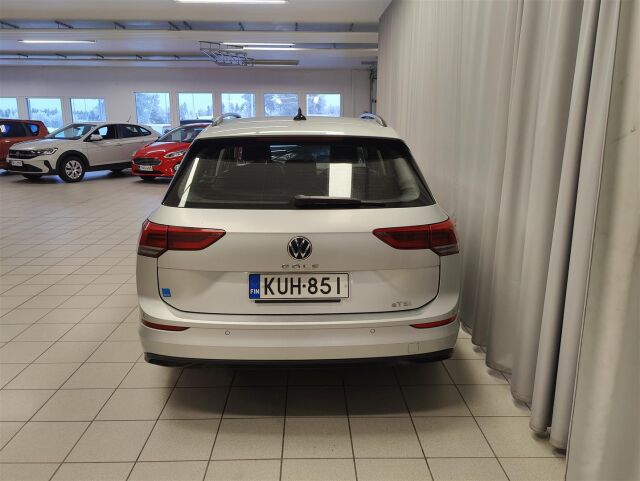 VOLKSWAGEN Golf 2021 Variant 1,0 eTSI (MHEV) 81 kW DSG-automaatti  * ACC / Webasto / Navi *