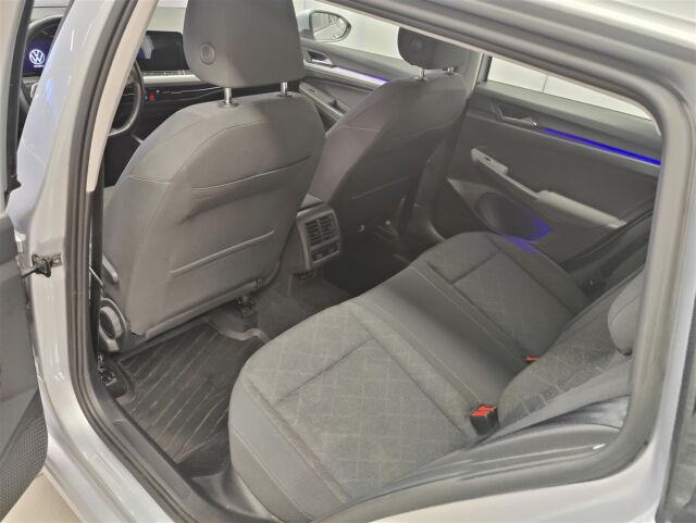 VOLKSWAGEN Golf 2021 Variant 1,0 eTSI (MHEV) 81 kW DSG-automaatti  * ACC / Webasto / Navi *