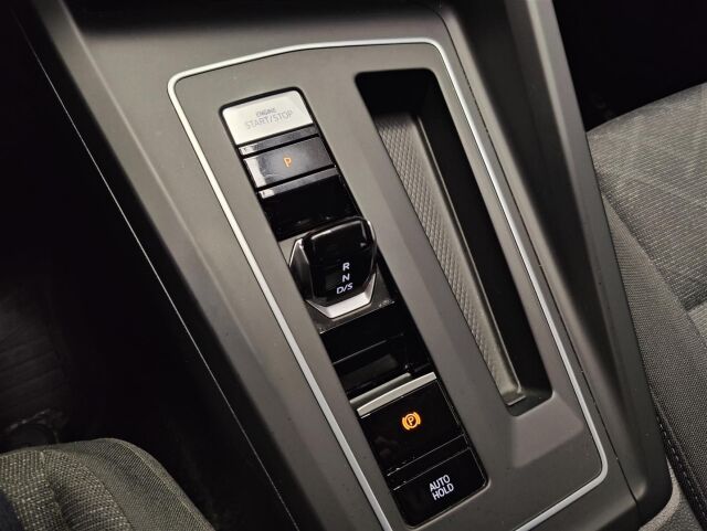 VOLKSWAGEN Golf 2021 Variant 1,0 eTSI (MHEV) 81 kW DSG-automaatti  * ACC / Webasto / Navi *