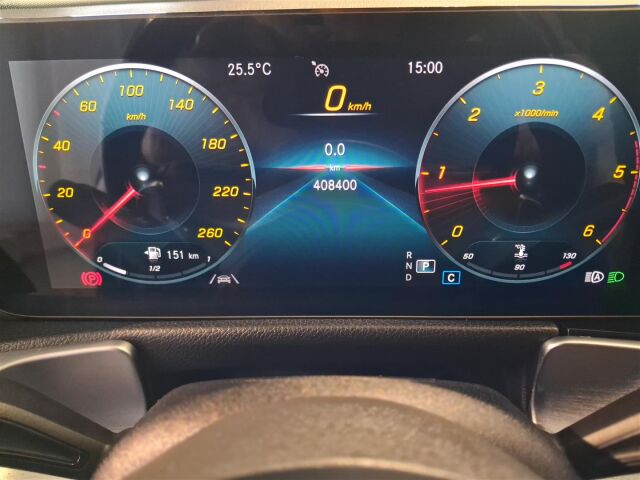 MERCEDES-BENZ GLB 2021 200 d 4MATIC A Business AMG *SIS. ALV*