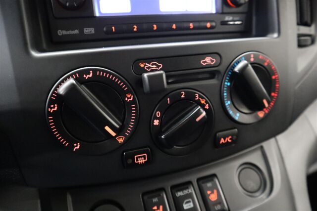 NISSAN NV200 2015 Van 1,5 dCi 90 DPF 5MT Blind, SSD Blind Working Star Edition