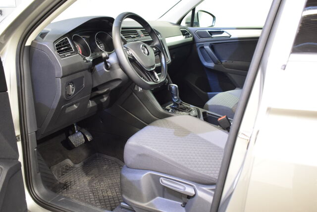 VOLKSWAGEN Tiguan 2017 Comfortline 1,4 TSI 110 kW (150 hv) 4MOTION DSG-automaatti* Hienokuntoinen yksilö*