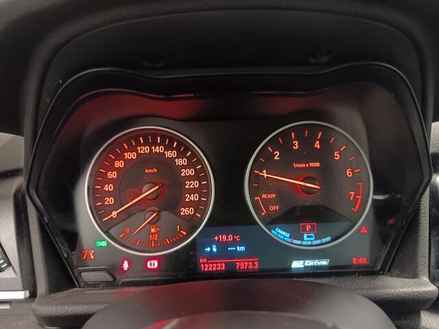 BMW 225 2016 225xe iPerformance Farmari (AC) 4ov 1499cm3 A**PLUGARI NELIKKO SÄHKÖNSINISENÄ AIAI**