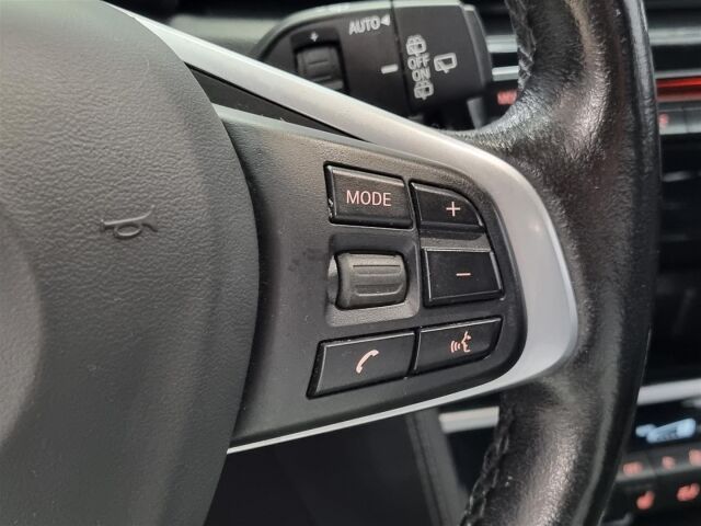 BMW 225 2016 F45 Active Tourer 225xe A Business Sport / ACC / Navi / Tutkat / HUD