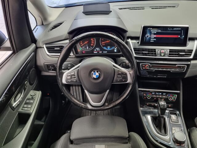BMW 225 2016 F45 Active Tourer 225xe A Business Sport / ACC / Navi / Tutkat / HUD