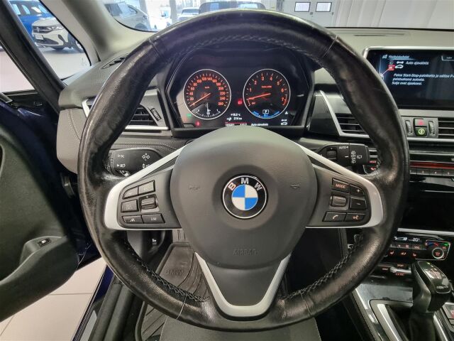 BMW 225 2016 F45 Active Tourer 225xe A Business Sport / ACC / Navi / Tutkat / HUD