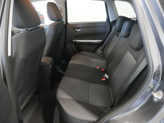 Suzuki Vitara 2026 1,4 BOOSTERJET 48V HYBRID 4WD GL+ 6AT / 2 x renkaat / Vetokoukku / Lämpöpaketti /