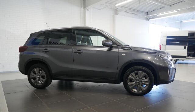 Suzuki Vitara 2026 1,4 BOOSTERJET 48V HYBRID 4WD GL+ 6AT / 2 x renkaat / Vetokoukku / Lämpöpaketti /