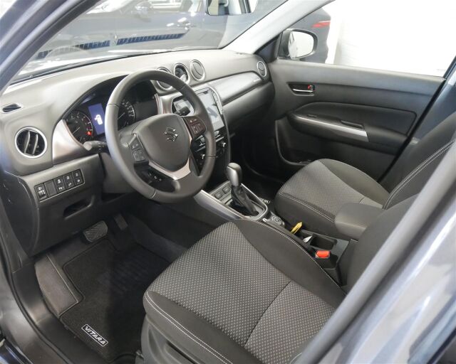 Suzuki Vitara 2026 1,4 BOOSTERJET 48V HYBRID 4WD GL+ 6AT / 2 x renkaat / Vetokoukku / Lämpöpaketti /