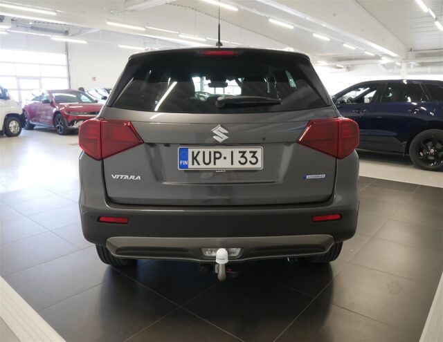 Suzuki Vitara 2026 1,4 BOOSTERJET 48V HYBRID 4WD GL+ 6AT / 2 x renkaat / Vetokoukku / Lämpöpaketti /