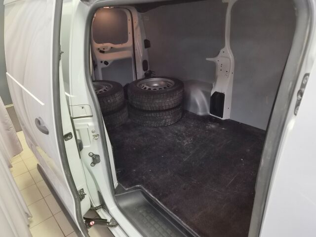 FIAT E-Scudo 2023 75kWh 136 hv Maxi