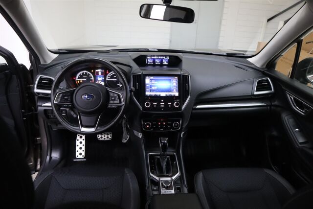 SUBARU Forester 2023 2,0i e-Boxer Base CVT