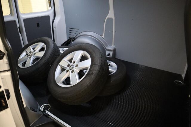 VOLKSWAGEN Transporter 2022 umpipakettiauto 2,0 TDI 110 kW DSG