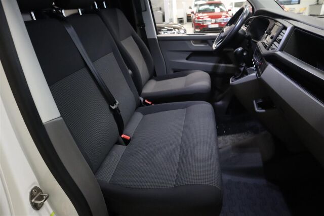 VOLKSWAGEN Transporter 2022 umpipakettiauto 2,0 TDI 110 kW DSG