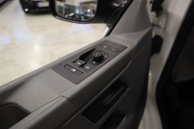 VOLKSWAGEN Transporter 2022 umpipakettiauto 2,0 TDI 110 kW DSG