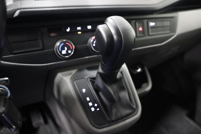 VOLKSWAGEN Transporter 2022 umpipakettiauto 2,0 TDI 110 kW DSG