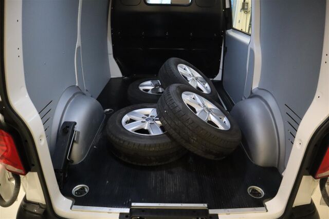 VOLKSWAGEN Transporter 2022 umpipakettiauto 2,0 TDI 110 kW DSG