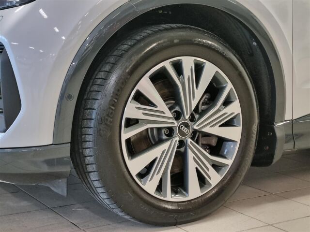 AUDI Q4 e-tron 2022 50 e-tron quattro