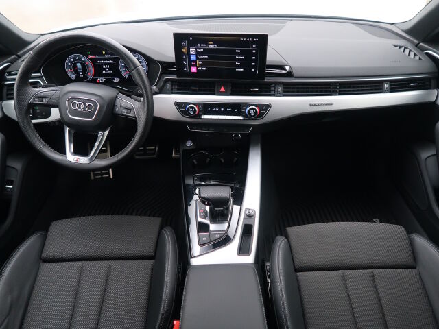 Audi A4 2023 Sedan Business Advanced 40 TFSI 150kW MHEV quattro S tronic