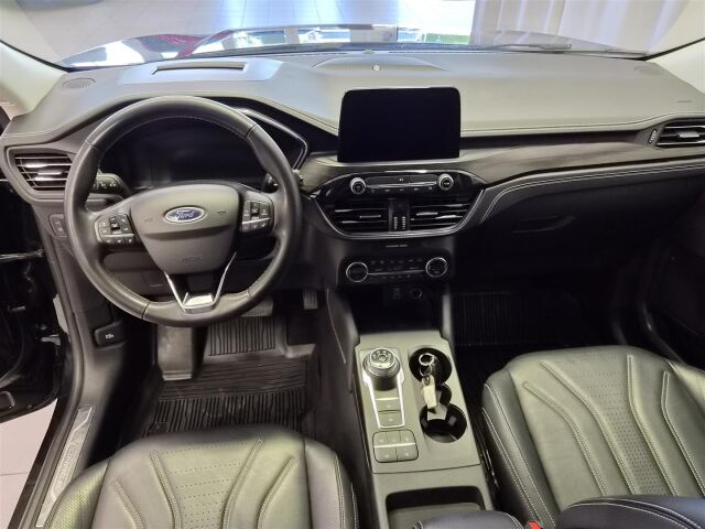FORD Kuga 2023 2,5 Ladattava hybridi (PHEV) 225hv CVT FWD Vignale 5-ovinen