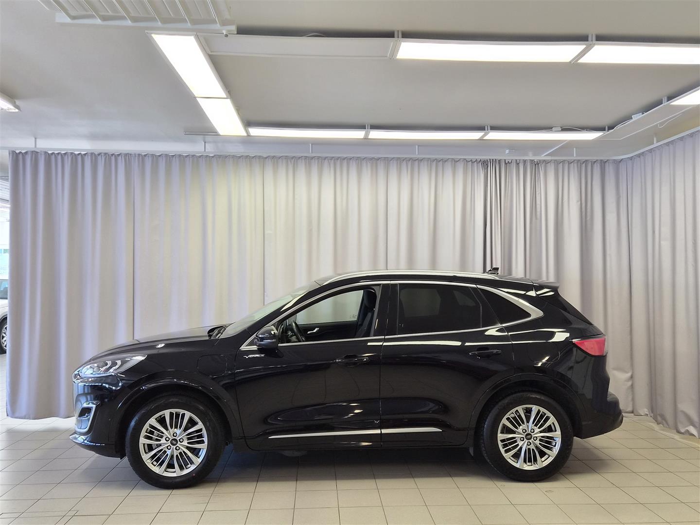Ford Kuga 2023, kuva 3/23