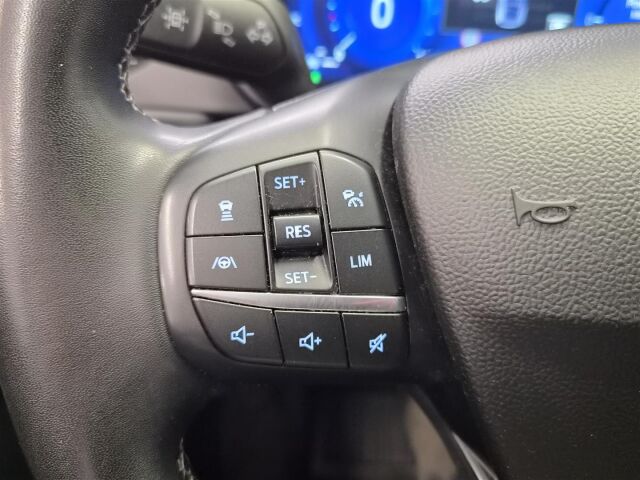 FORD Kuga 2023 2,5 Ladattava hybridi (PHEV) 225hv CVT FWD Vignale 5-ovinen