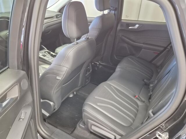 FORD Kuga 2023 2,5 Ladattava hybridi (PHEV) 225hv CVT FWD Vignale 5-ovinen