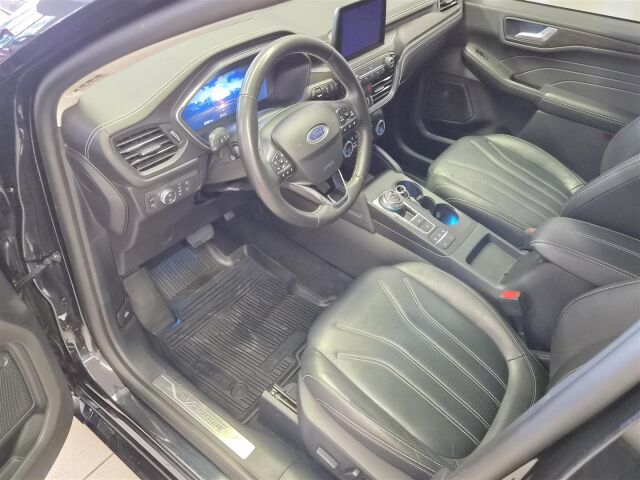 FORD Kuga 2023 2,5 Ladattava hybridi (PHEV) 225hv CVT FWD Vignale 5-ovinen