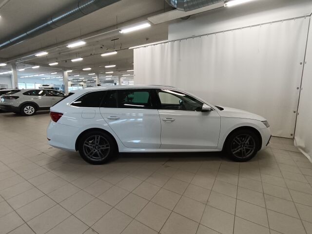 SKODA Octavia 2022 Combi 1.5 TSI Style eTEC DSG Autom.