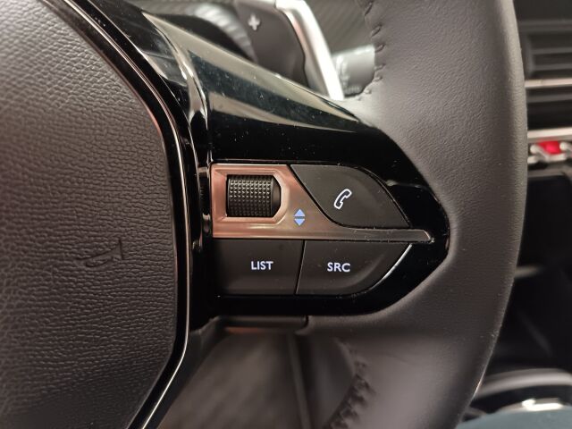 PEUGEOT 2008 2023 Edition PureTech 130 EAT8-automaatti