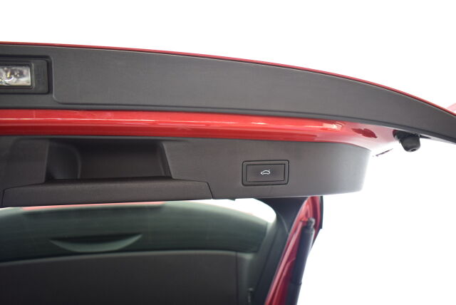 VOLKSWAGEN ID.4 2023 Pro Business Plus Edition 128 kW, akku 77 kWh