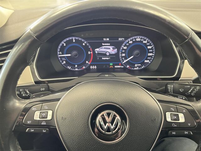 VOLKSWAGEN Passat 2017 Variant Highline 2,0 TDI 140 kW (190 hv) 4MOTION DSG-aut. / R-Line / ACC / Koukku / Todella hieno!