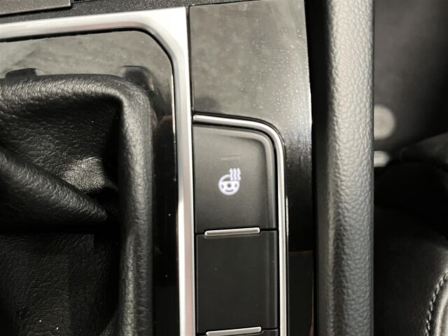 VOLKSWAGEN Passat 2017 Variant Highline 2,0 TDI 140 kW (190 hv) 4MOTION DSG-aut. / R-Line / ACC / Koukku / Todella hieno!