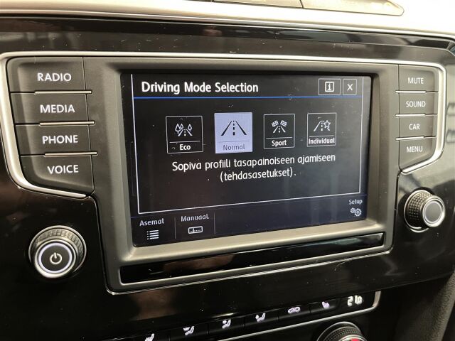 VOLKSWAGEN Passat 2017 Variant Highline 2,0 TDI 140 kW (190 hv) 4MOTION DSG-aut. / R-Line / ACC / Koukku / Todella hieno!