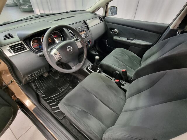 NISSAN Tiida 2008 1,6 Visia 5MT 5-ov.