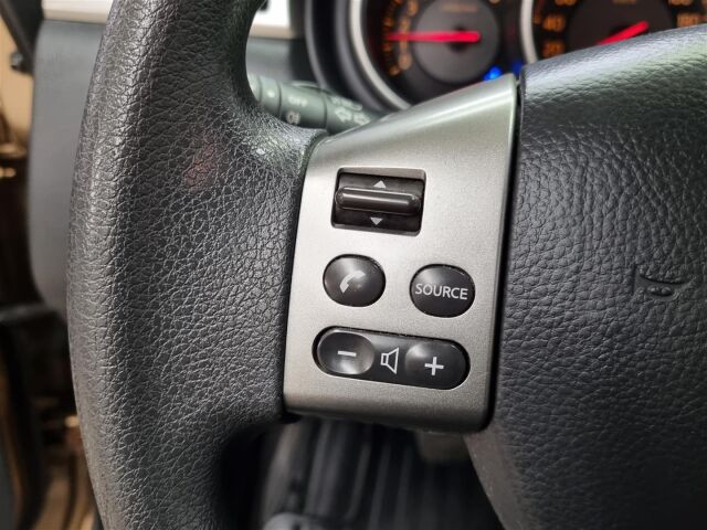 NISSAN Tiida 2008 1,6 Visia 5MT 5-ov.