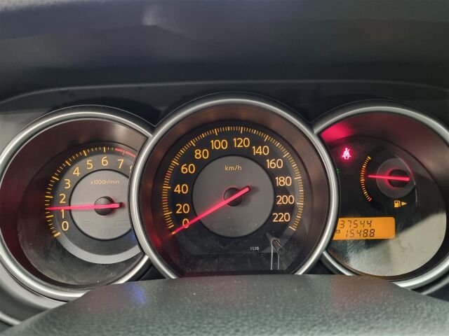 NISSAN Tiida 2008 1,6 Visia 5MT 5-ov.